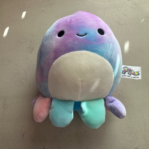 NWT Squishmallow Mary the Octopus Multicolor 8in - Picture 1 of 8